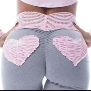 New heart embellished scrunch butt leggings 💕